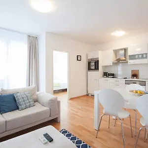Charming Maraska Apartment Zadar